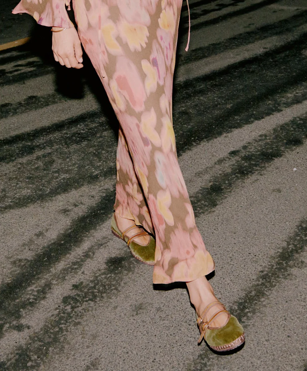 Claire Mustard - Image 4