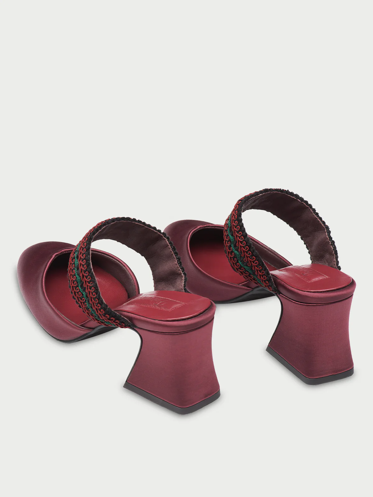 Foxtrot Burgundy - Image 3