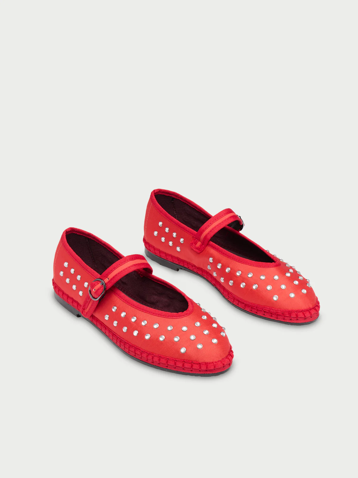 Mae Red - Image 4