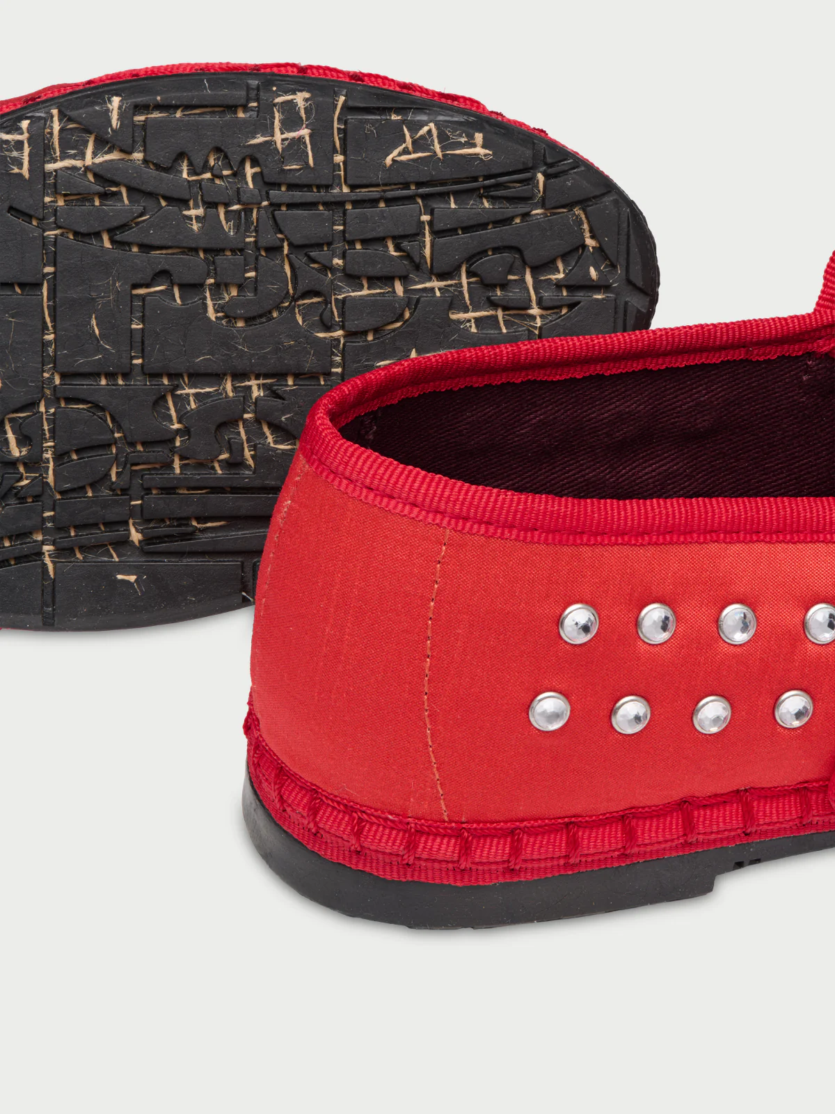 Mae Red - Image 5
