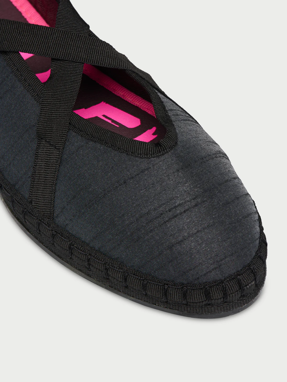 Ribbon Caufield - Image 3